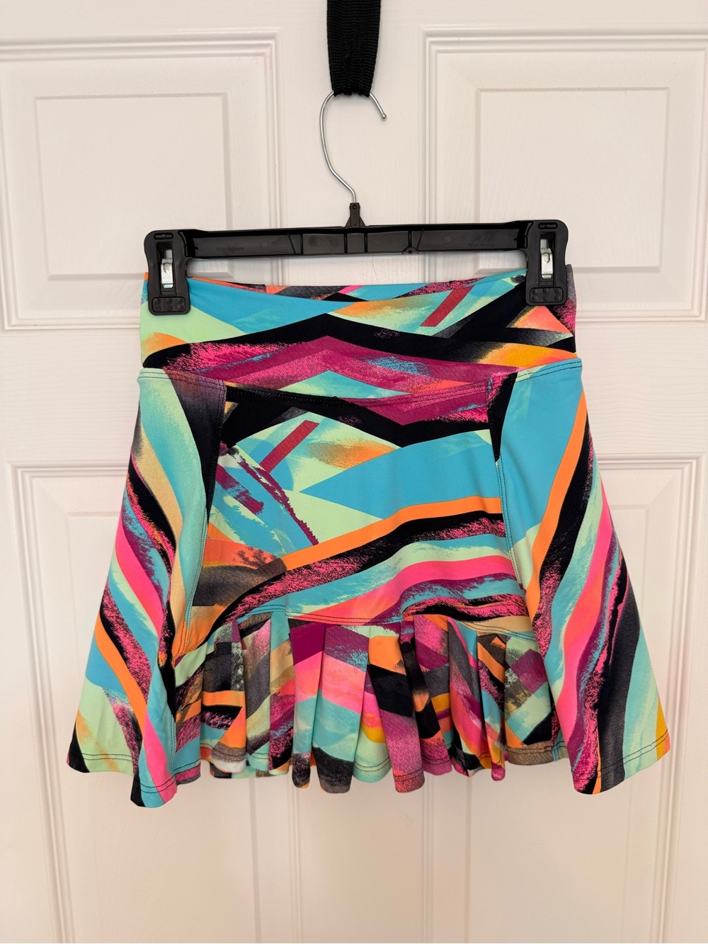 Abstract Multicolor Ruffle-Hem Tennis Skirt/Skort - Picture 1 of 5